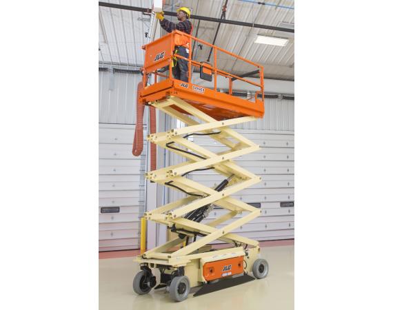 32 ft Electric Scissor Lift for Hire
