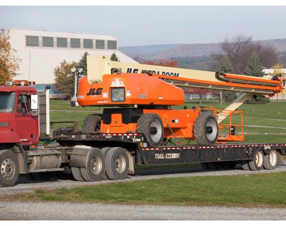 JLG 1500SJ 150ft Straight Boom Lift