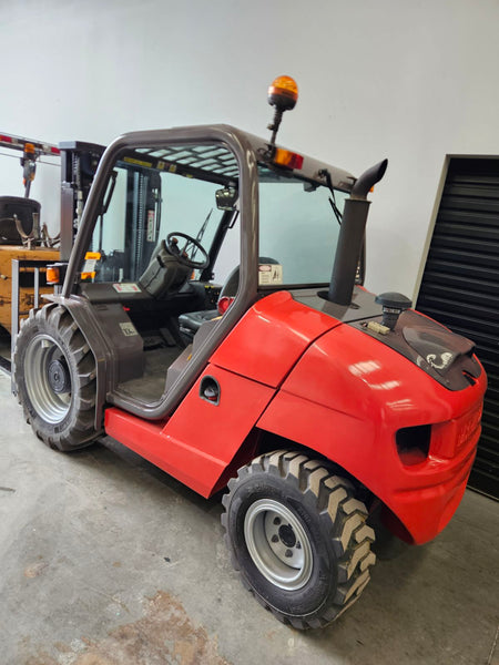 2.5 Tonne RT Buggy - Gas Counterbalance Forklift for Hire