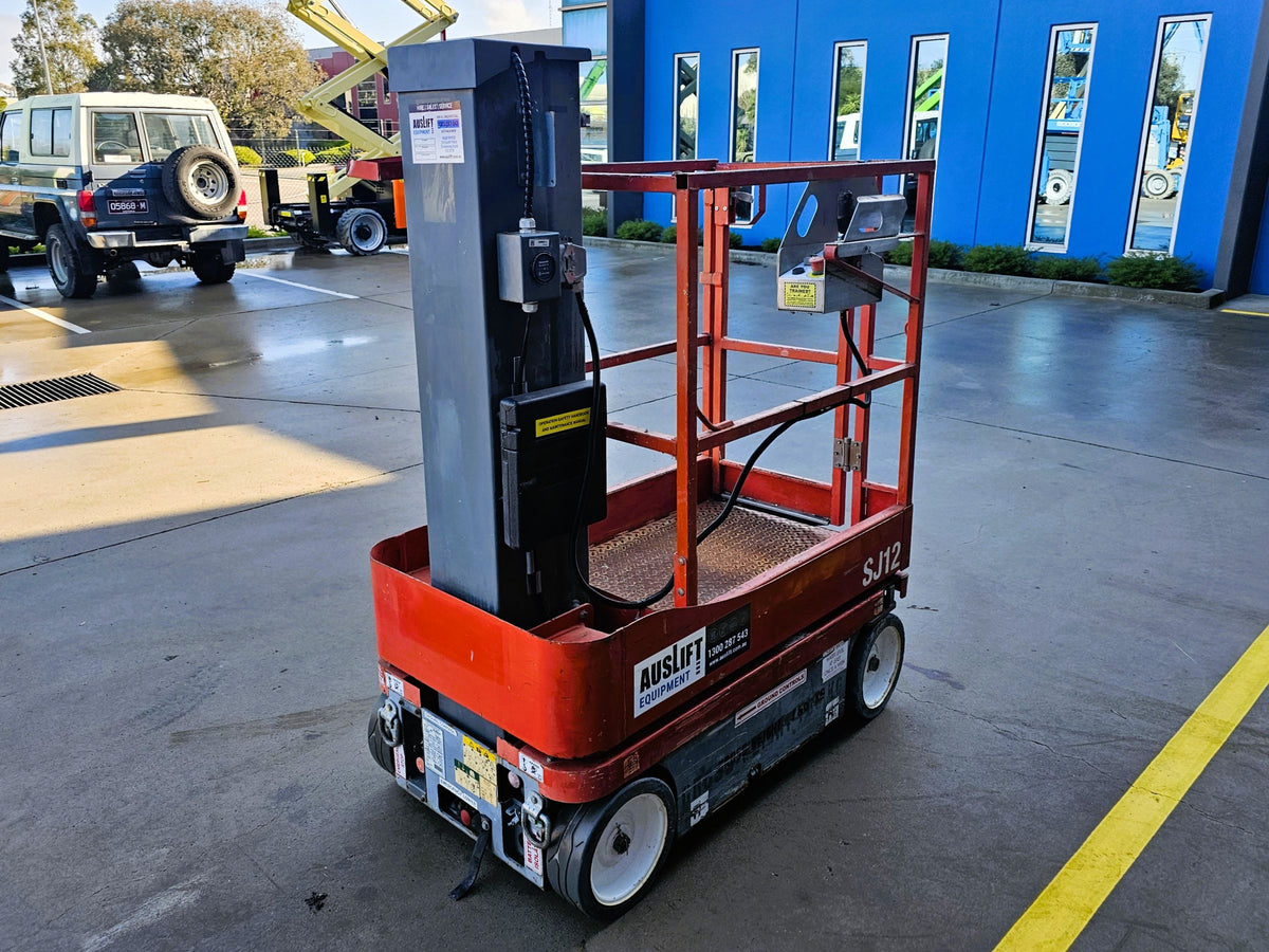 Used 2015 Skyjack SJ12 Vertical Mast Lift