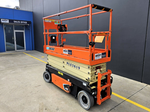 2021 JLG ES2632 - 26ft Electric Narrow Scissor Lift