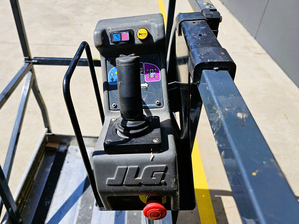 2014 JLG 20MVL 19ft Mobile Vertical Manlift