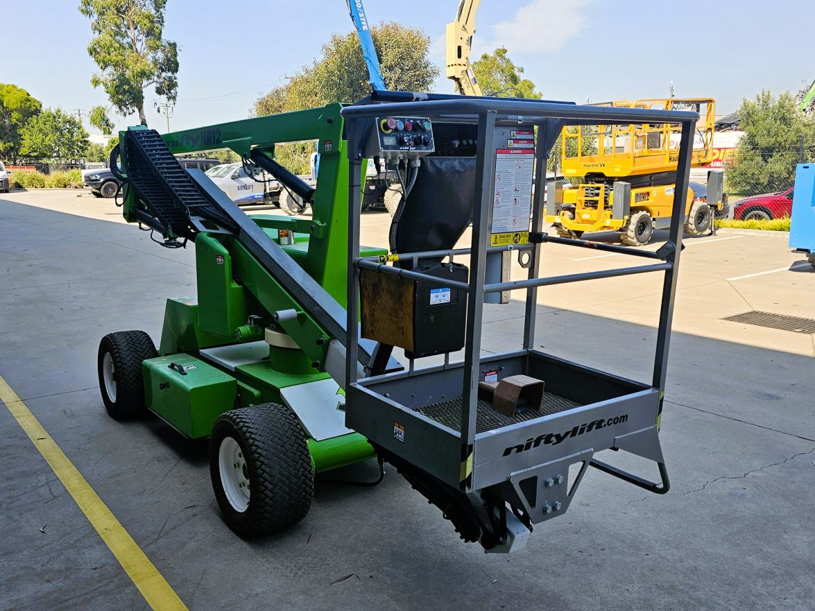 2015 Niftylift HR12 Bi-Energy 34ft Knuckle Boom Lift