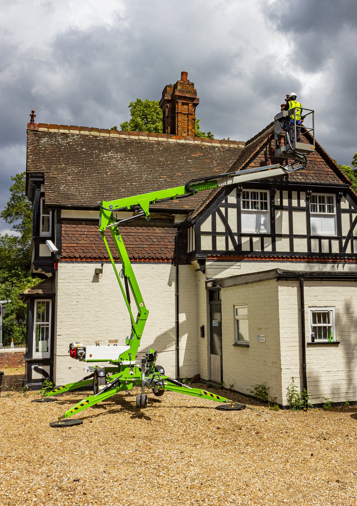 Niftylift 120T  34ft Towable Trailer Boom Lift