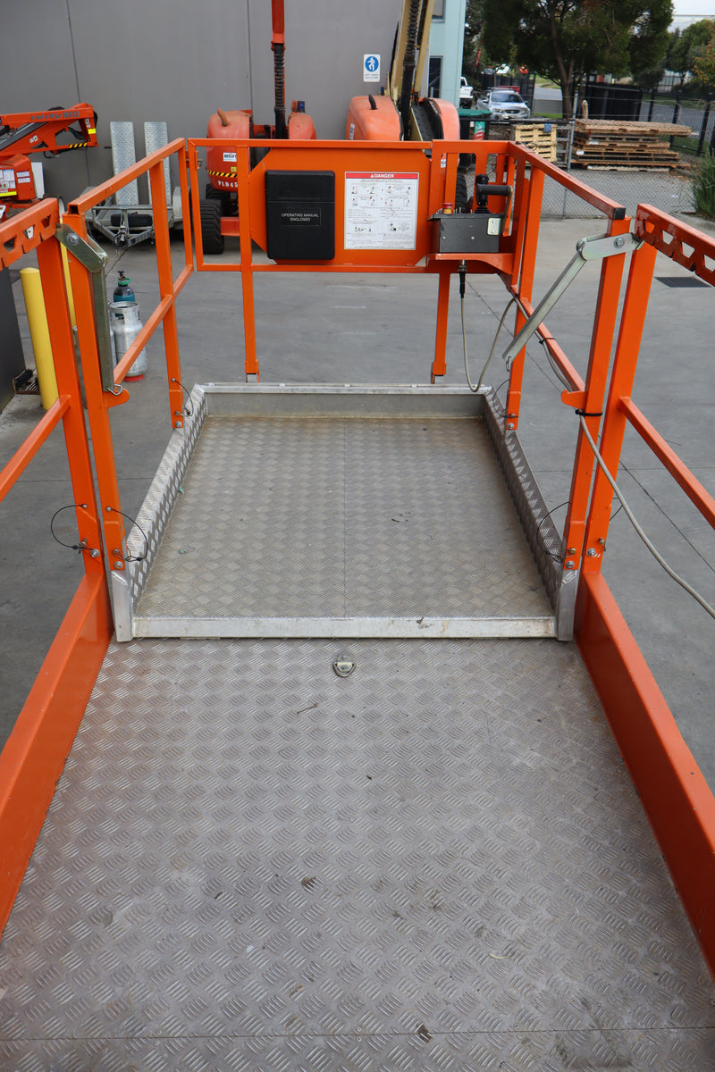 Used 2020 Snorkel Rough Terrain Diesel Self Levelling Scissor Lift Auslift Equipment