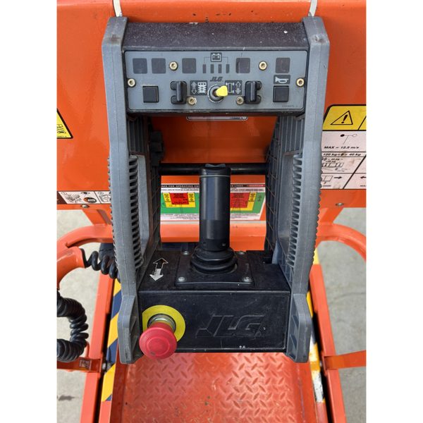 JLG 1930ES electric scissor lift (SN8095) joystick upper control box panel close up