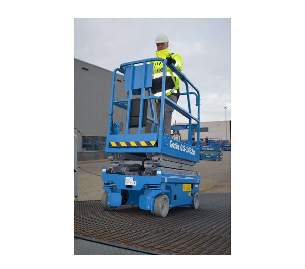 Genie GS-1432m 14ft Electric Scissor Lift