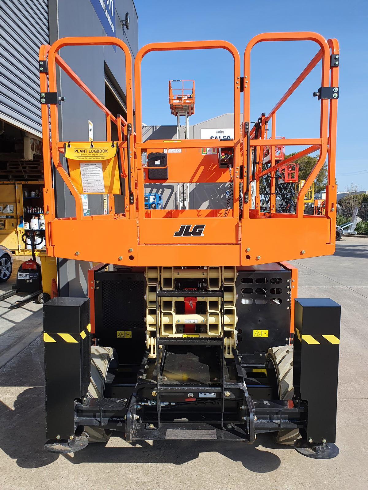 JLG RT3369 - 32ft RT Self Levelling Diesel Scissor Lift