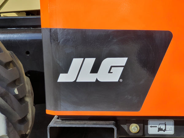 JLG 32ft RT Self Levelling Diesel Scissor Lift