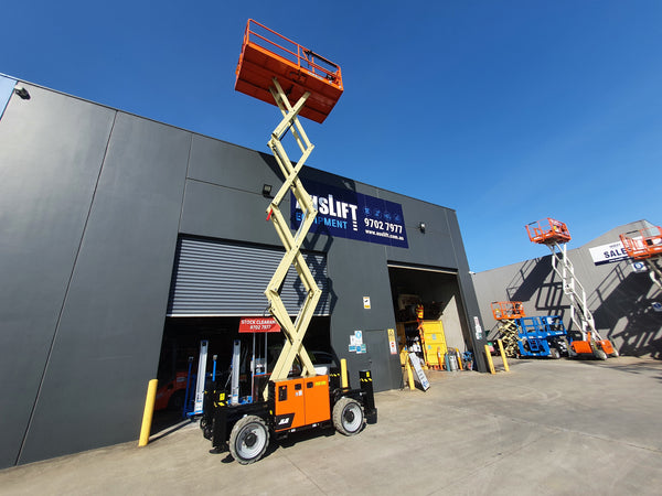 JLG 32ft RT Self Levelling Diesel Scissor Lift