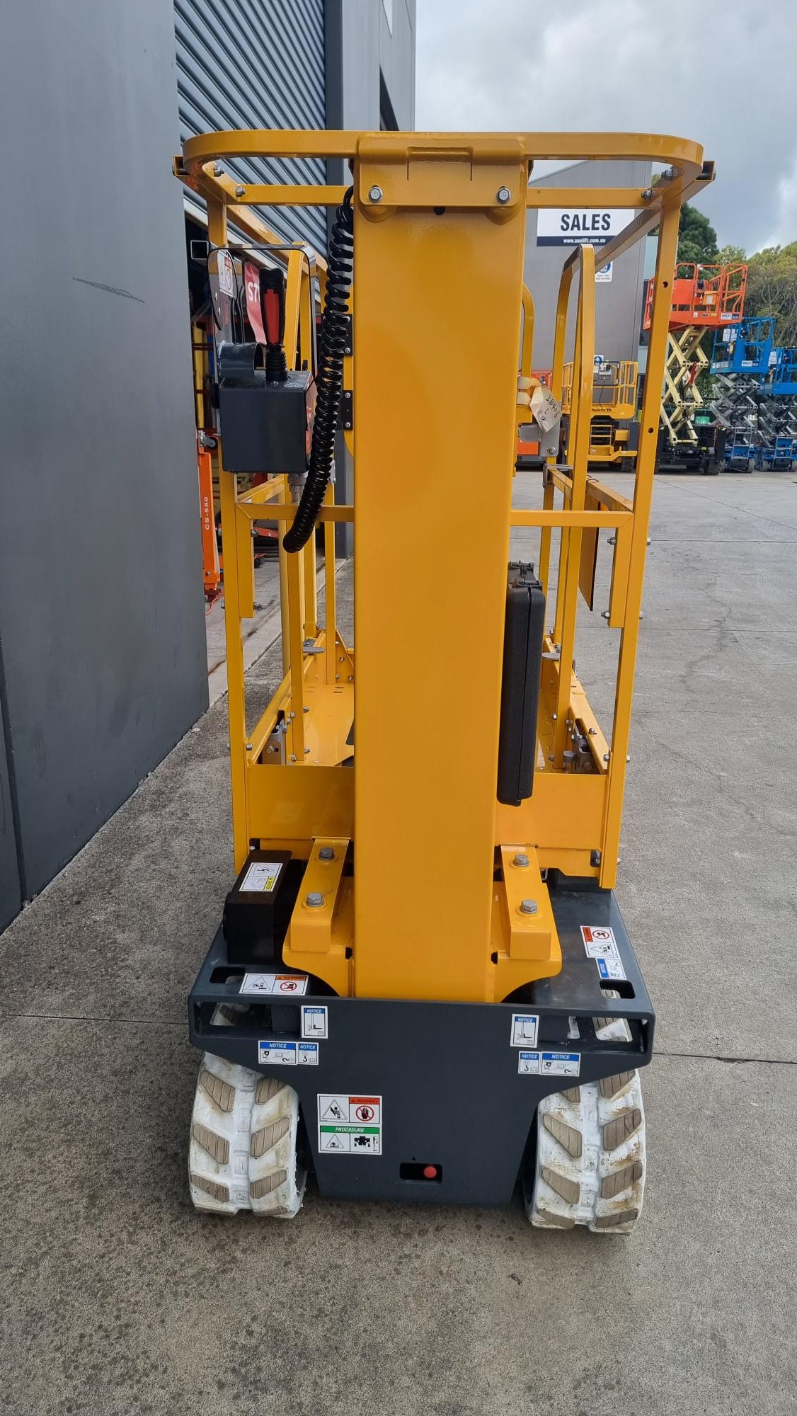 Haulotte Star 6 Crawler 13ft Electric Track Scissor Lift