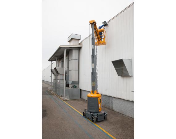 Haulotte Star 10 - Vertical Mast Lift With Jib