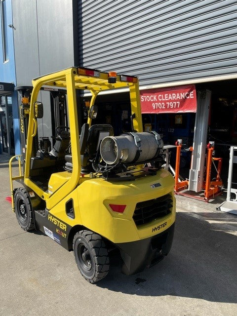 Hyster 2.5UT - 2.5 Tonne to 4.8m - 3 Stage FFL Mast Forklift