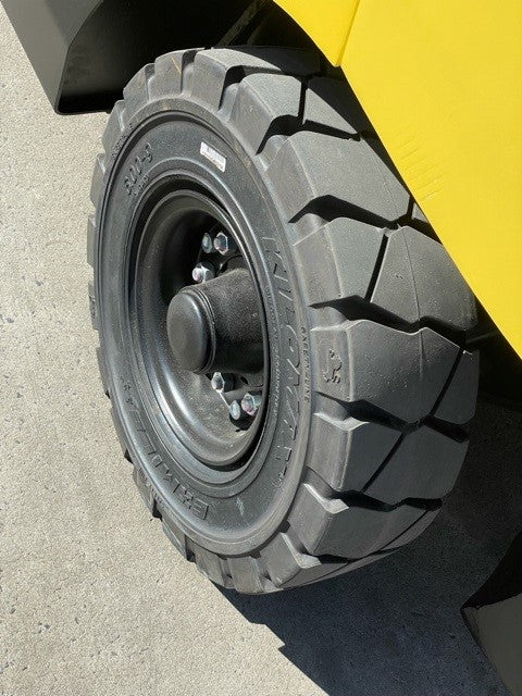 Hyster 2.5UT - 2.5 Tonne to 4.8m - 3 Stage FFL Mast Forklift