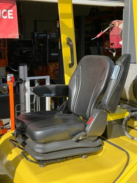 Hyster 2.5UT - 2.5 Tonne to 4.8m - 3 Stage FFL Mast Forklift