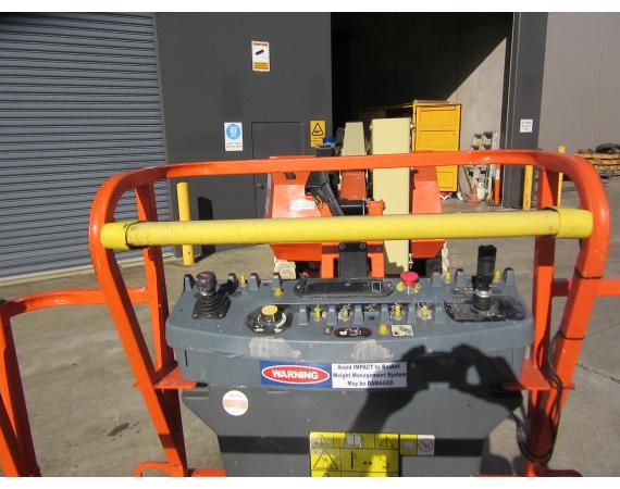 Used 34ft Knuckle Boom Lift