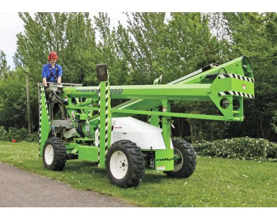 Niftylift Lightweight auto levelling 45ft Cherry Picker